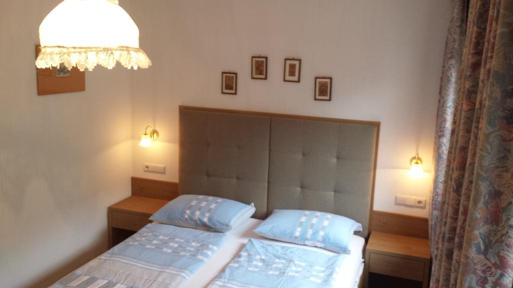 Appartements Tlusel โอติเซ ภายนอก รูปภาพ