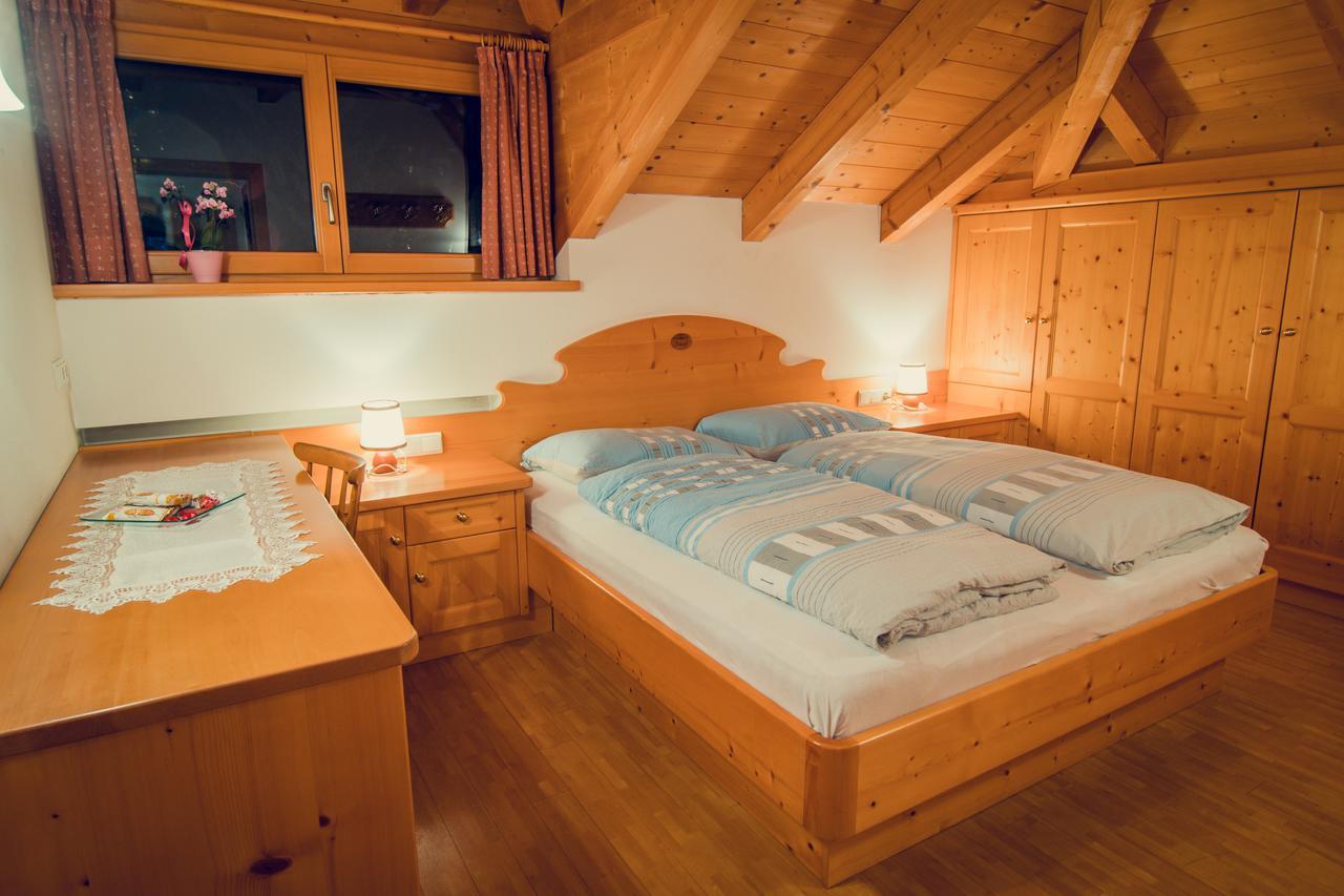 Appartements Tlusel โอติเซ ภายนอก รูปภาพ